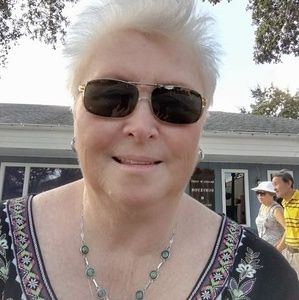 Meet your Posher, Ellen